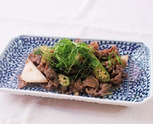 牛肉と長いもの梅しそ炒め